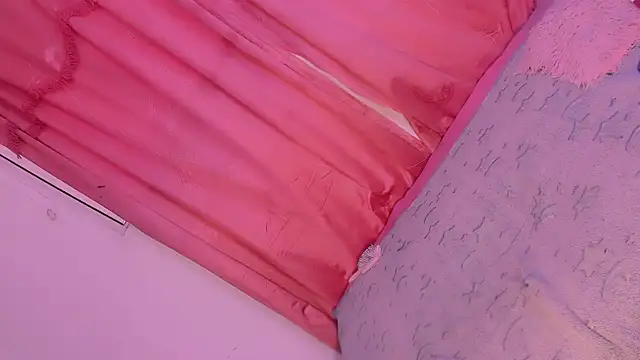 Mariana-ofc online show from November 2025 11:03:01 AM