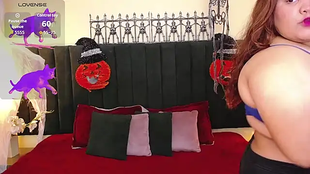 ailyn maury online show from November 2025 01:42:02 AM