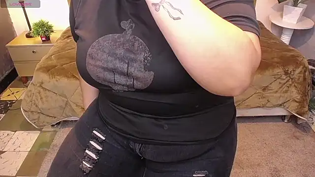 ailyn maury online show from April 2026 01:34:01 PM