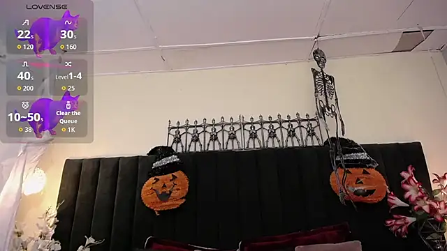 ailyn maury online show from November 2025 01:34:01 AM