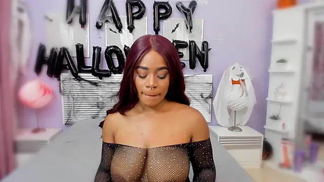 Snapshot of SammyDesire_10 chatting on October 2025 06:32:02 PM SammyDesire 10 online show from October 2025 06:32:02 PM