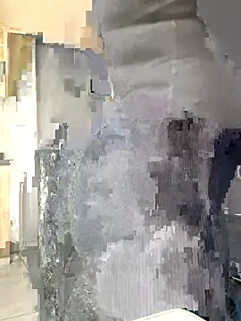 Snapshot of SammyDesire_10 chatting on November 2025 12:42:02 PM SammyDesire 10 online show from November 2025 12:42:02 PM