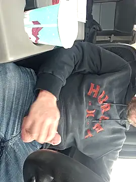 cumplay19850 online show from November 2025 06:00:02 PM