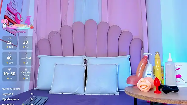 NicoleMadrird online show from February 2026 11:32:01 AM