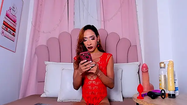 NicoleMadrird online show from December 2025 07:57:02 PM