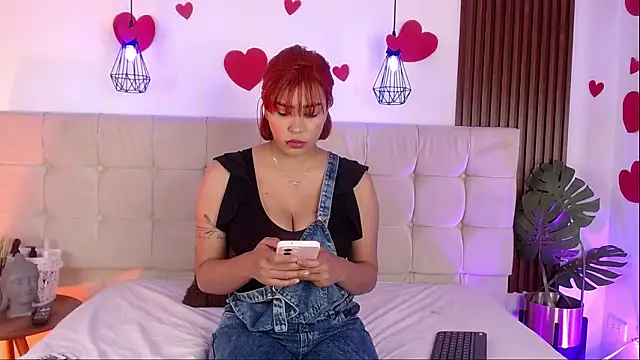 dayancarolina  online show from May 2026 07:33:01 PM