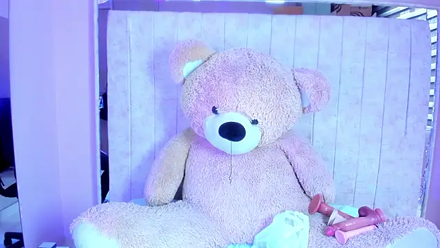 Alice 26  online show from February 2026 02:17:01 PM