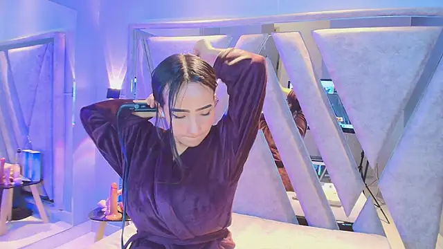 Alice 26  online show from March 2026 02:57:02 PM