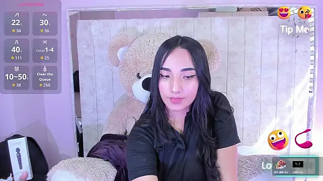 Snapshot of Alice_26_ chatting on November 2025 01:45:01 PM Alice 26 online show from November 2025 01:45:01 PM