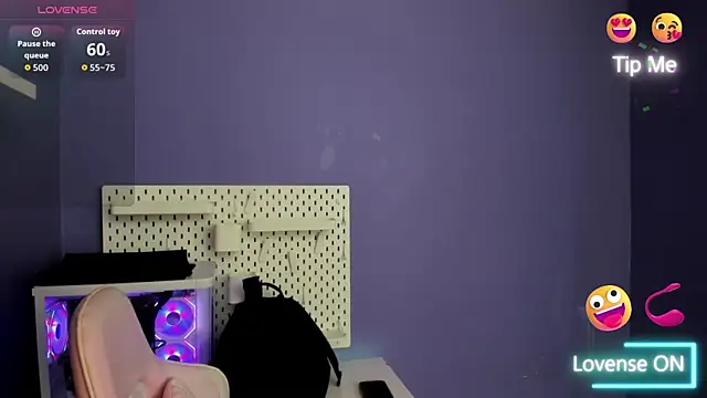 Snapshot of Alice_26_ chatting on November 2025 03:27:01 PM Alice 26 online show from November 2025 03:27:01 PM