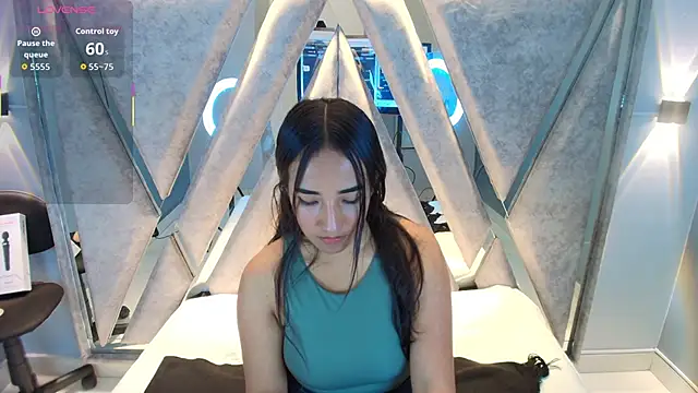 Snapshot of Alice_26_ chatting on October 2025 08:08:02 PM Alice 26 online show from October 2025 08:08:02 PM