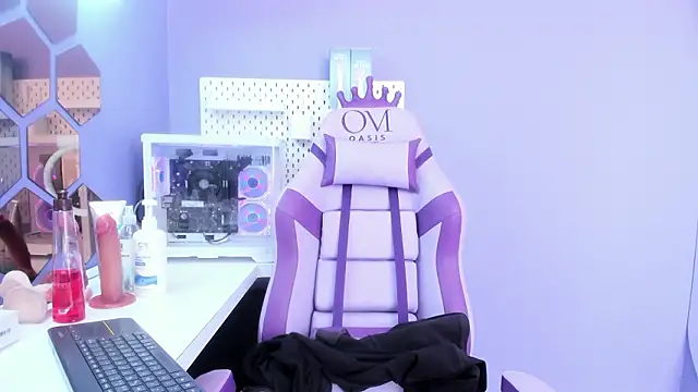 Alice 26  online show from February 2026 02:17:01 PM