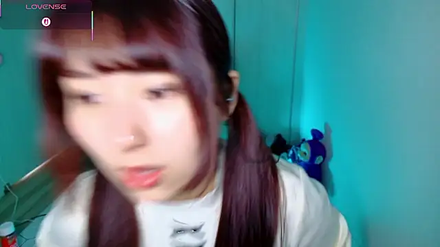 miharu01 online show from December 2025 01:17:02 PM