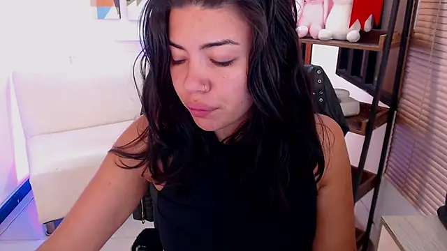 Snapshot of dangel_noir6 chatting on June 2026 11:51:02 AM dangel noir6 online show from June 2026 11:51:02 AM