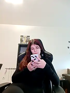 MeCherryy online show from January 2026 02:21:01 PM