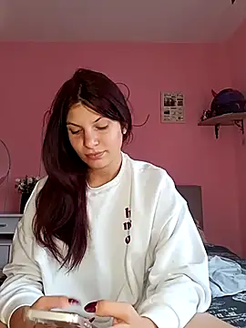 MeCherryy online show from September 2025 02:24:02 PM
