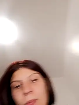 MeCherryy online show from October 2025 07:04:01 PM