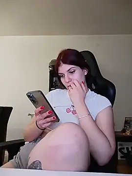 MeCherryy online show from May 2026 07:36:02 PM