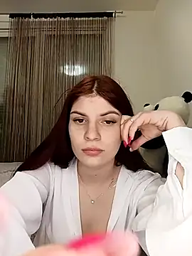 MeCherryy online show from April 2026 09:09:02 PM