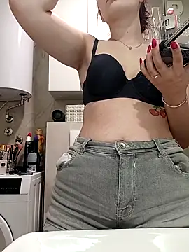 MeCherryy online show from May 2026 05:20:02 PM