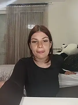 MeCherryy online show from May 2026 08:14:01 PM