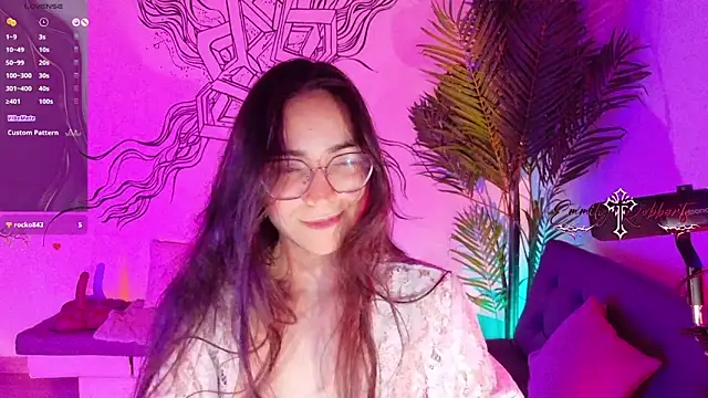 Emmi Roberts online show from April 2026 04:41:01 AM