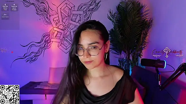 Emmi Roberts online show from April 2026 01:23:02 AM