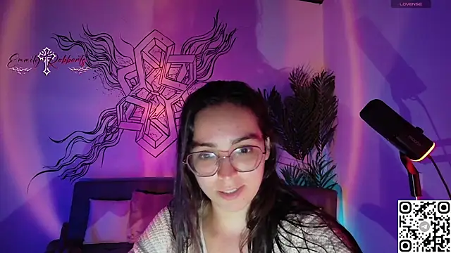 Emmi Roberts online show from June 2026 03:50:01 AM