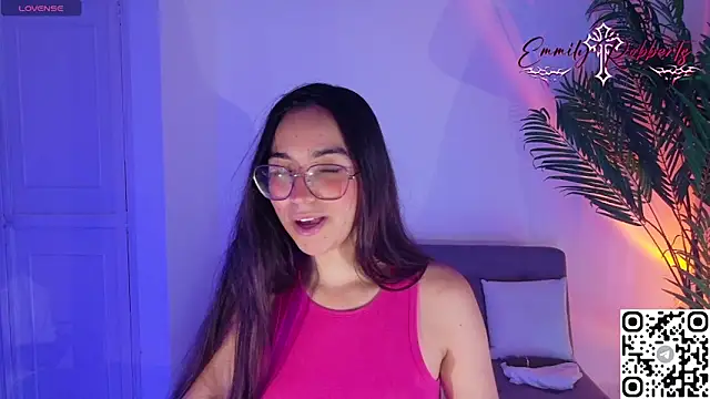 Emmi Roberts online show from July 2026 10:49:01 PM
