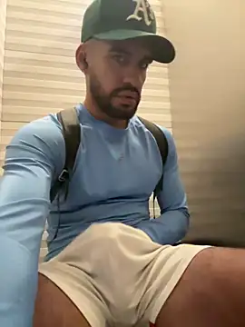 Leon  Hart  online show from June 2026 05:12:02 PM