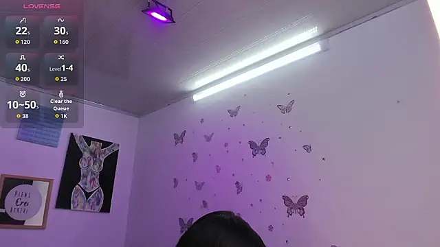 Pretty Johnson  online show from March 2026 11:32:02 AM