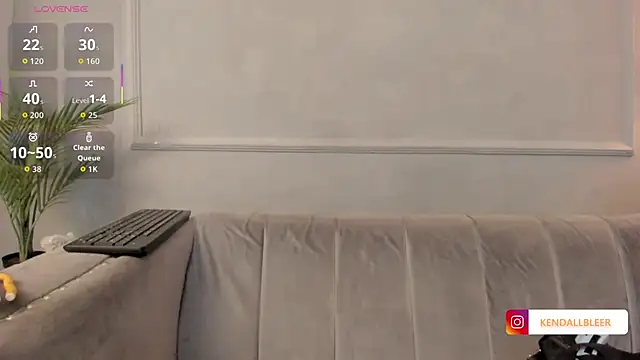 Kendallbleer online show from November 2025 11:44:01 AM