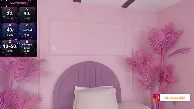 Kendallbleer online show from November 2025 02:33:01 PM