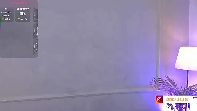 Snapshot of Kendallbleer chatting on September 2025 12:11:02 PM Kendallbleer online show from September 2025 12:11:02 PM