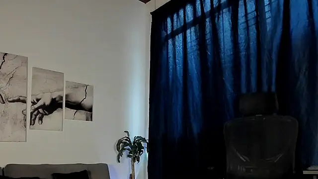 Giotrashy online show from July 2026 07:02:01 PM