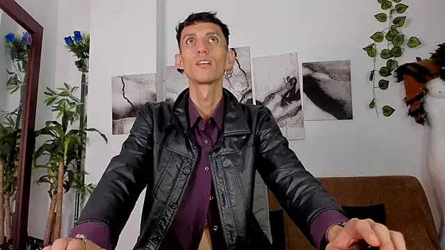 Giotrashy online show from November 2025 10:21:02 PM