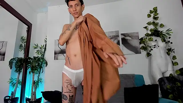 Snapshot of Giotrashy chatting on May 2026 07:28:02 PM Giotrashy online show from May 2026 07:28:02 PM