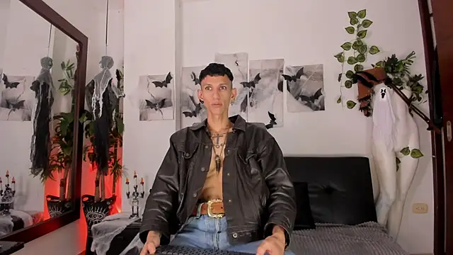 Giotrashy online show from October 2025 07:47:02 PM