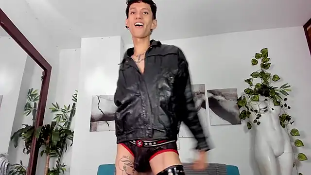 Snapshot of Giotrashy chatting on April 2026 02:51:02 PM Giotrashy online show from April 2026 02:51:02 PM