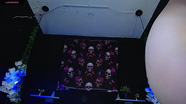 Hairydoll  online show from October 2025 09:25:02 PM