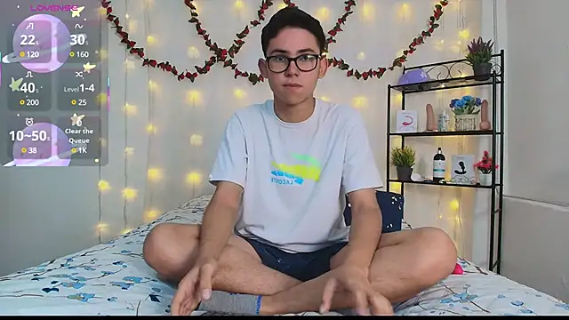 Danny-Swift13 online show from March 2025 12:39:02 PM