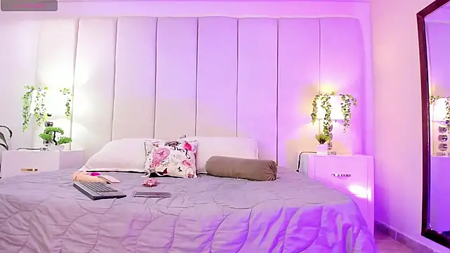 Snapshot of princesssammy2 chatting on October 2025 12:14:01 AM princesssammy2 online show from October 2025 12:14:01 AM