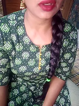Snapshot of Shalini_telugu09 chatting on July 2026 09:39:01 AM Shalini telugu09 online show from July 2026 09:39:01 AM