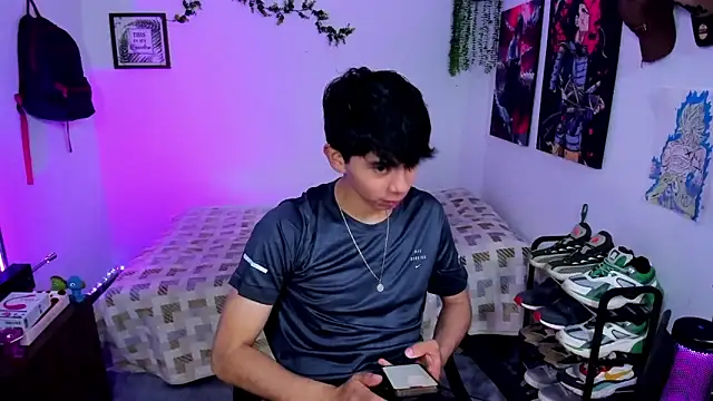 Snapshot of Yaiden_11 chatting on November 2025 10:49:02 AM Yaiden 11 online show from November 2025 10:49:02 AM