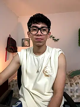 Snapshot of Yaiden_11 chatting on November 2025 09:35:02 AM Yaiden 11 online show from November 2025 09:35:02 AM