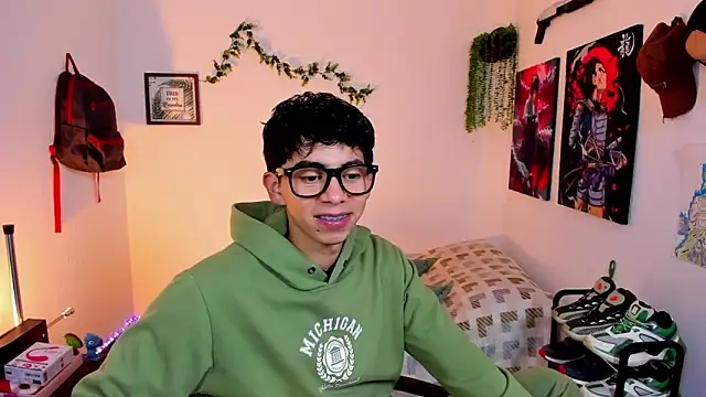 Snapshot of Yaiden_11 chatting on November 2025 10:19:02 AM Yaiden 11 online show from November 2025 10:19:02 AM