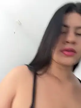 Saanvi21 online show from February 2026 12:37:01 PM