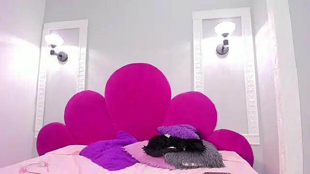 Snapshot of chanel_lyn chatting on March 2025 12:01:02 AM chanel lyn online show from March 2025 12:01:02 AM