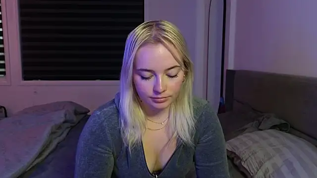 margot robbie7 online show from October 2025 10:54:02 PM