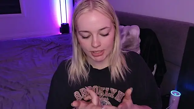 margot robbie7 online show from June 2026 02:23:02 AM